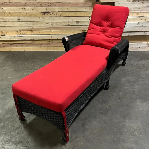 Aluminum Outdoor Chaise Lounge Chair with Red Cushion