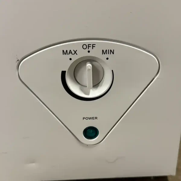 Manual Defrost GE Chest Freezer